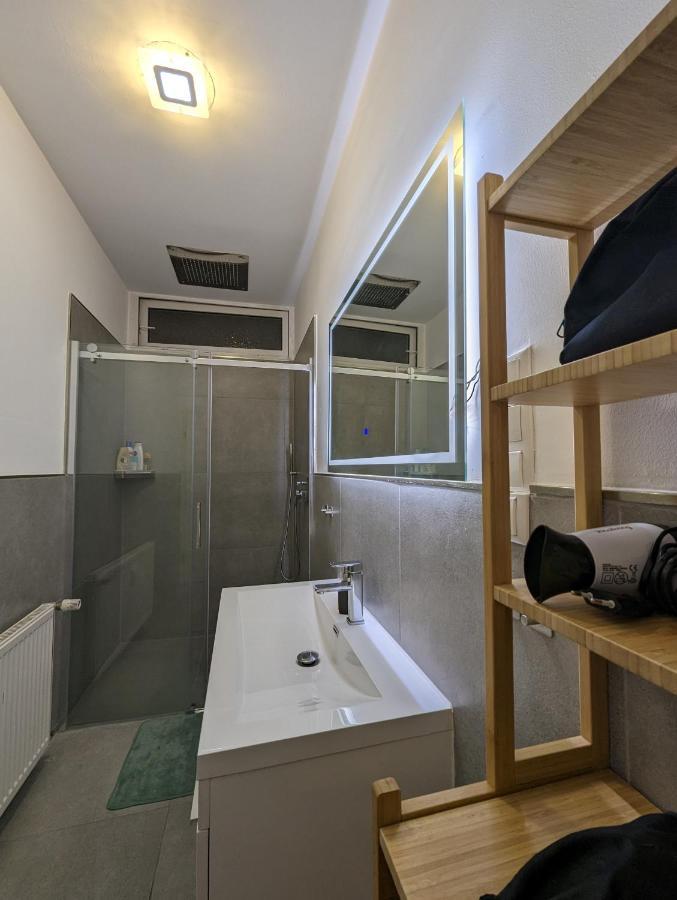 Gemuetliche Zimmer Im Herzen Der Stadt Em-Apartments Deutschland Bielefeld Ngoại thất bức ảnh